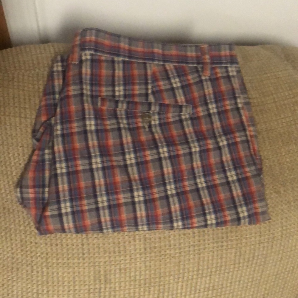 Joesph Abboud shorts size 40 waist